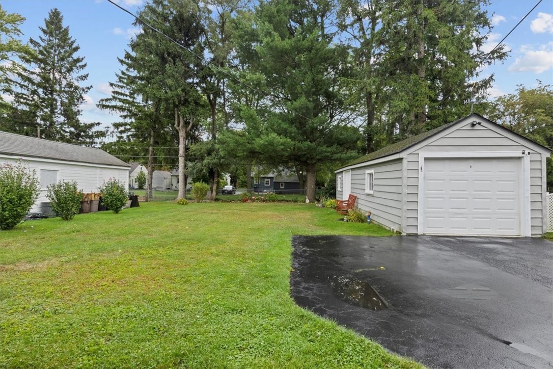 62 Mayfair Drive Irondequoit, NY 14617 - Photo 33 of 37