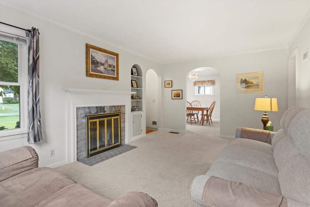 62 Mayfair Drive Irondequoit, NY 14617 - Photo 5 of 37