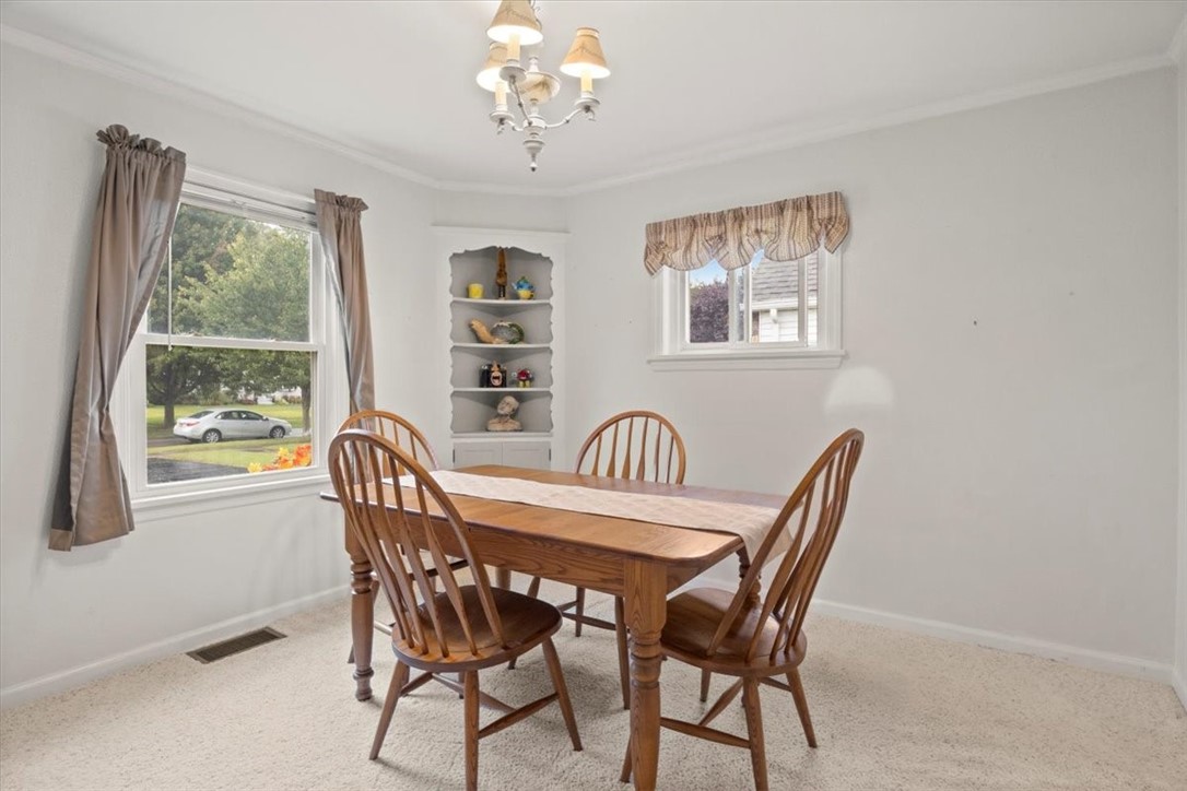 62 Mayfair Drive Irondequoit, NY 14617 - Photo 6 of 37