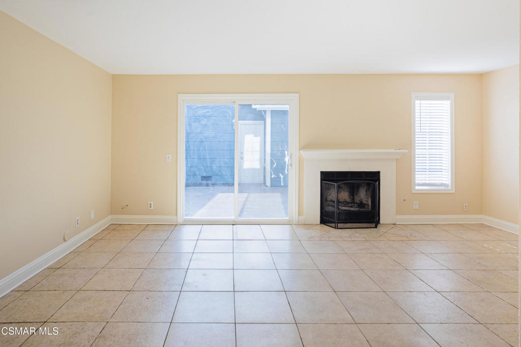 3942 Cochran Street, Unit 48 Simi Valley, CA 93063 - Photo 5 of 24