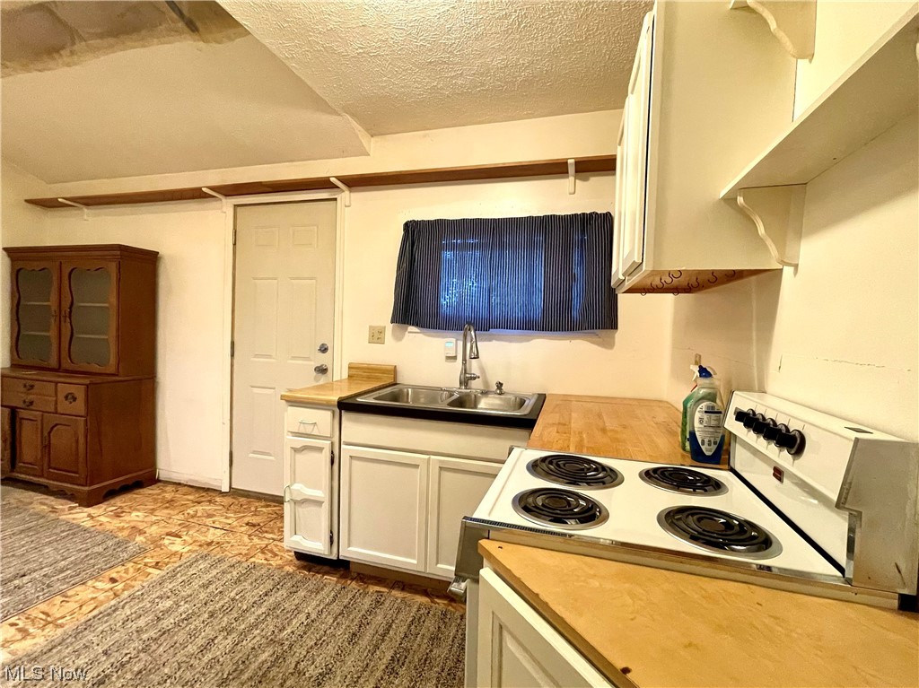 4610 Lakeview Road West Farmington, OH 44491 - Photo 11 of 15 Gallery Image 11