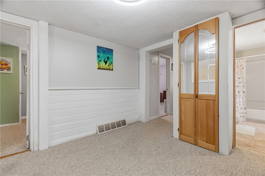 48 Overlea Road North Smithfield, RI 02896 - Photo 21 of 38