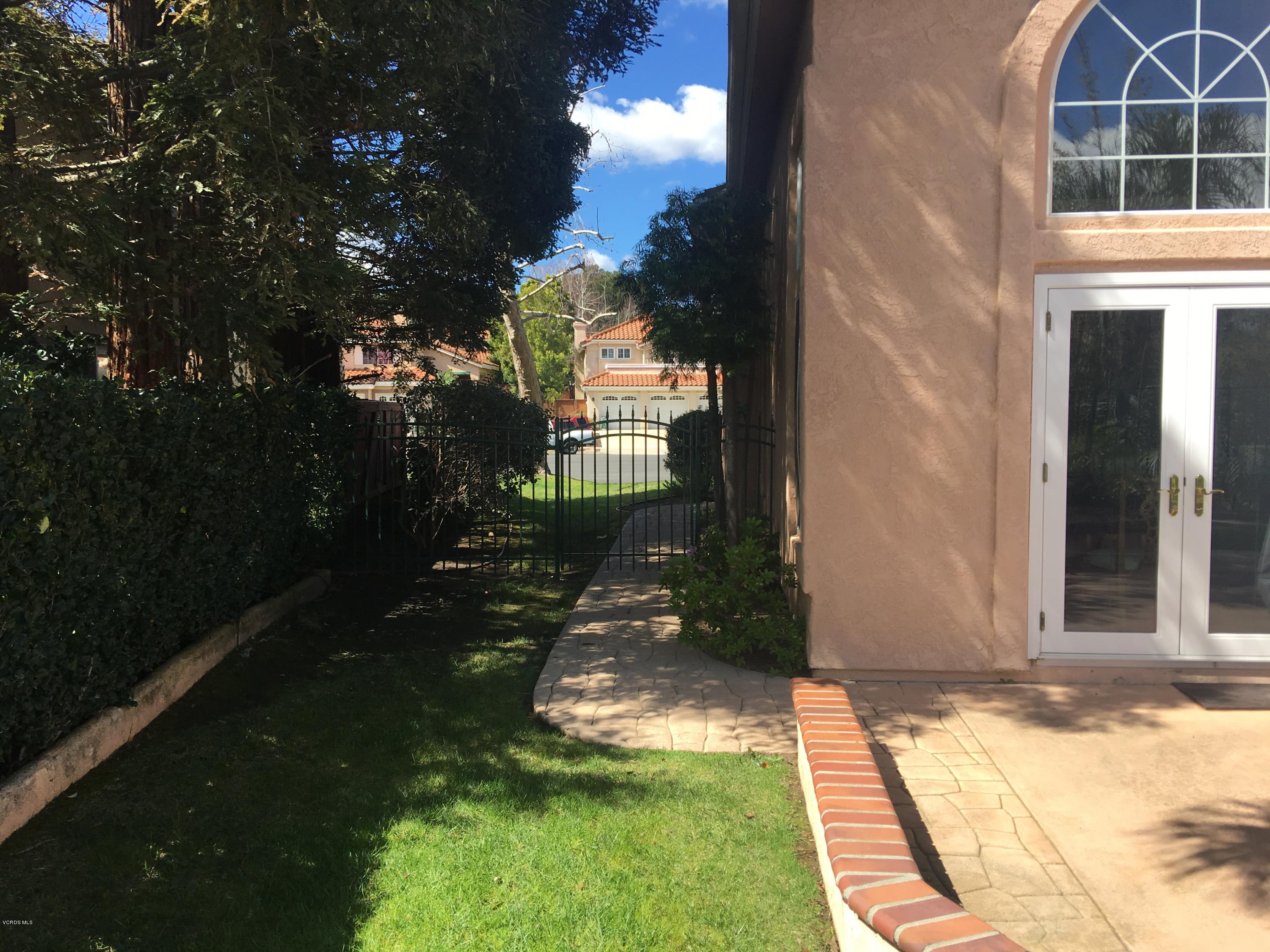 330 Innwood Road Simi Valley, CA 93065 - Photo 50 of 63 a view of a backyard of the house