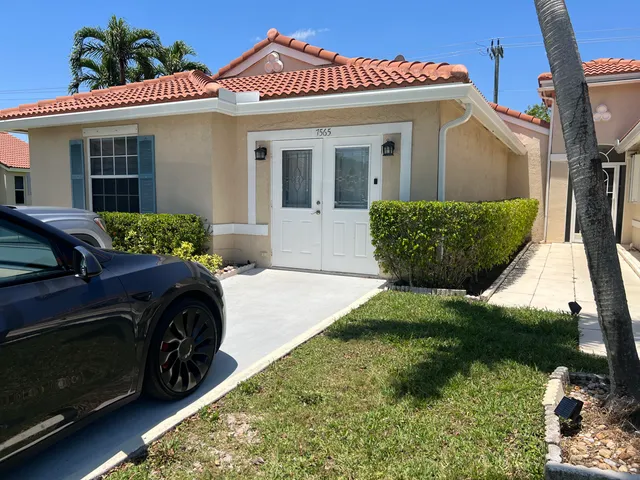 $2,999 | 7565 Edisto Drive, Lake Worth, FL 33467