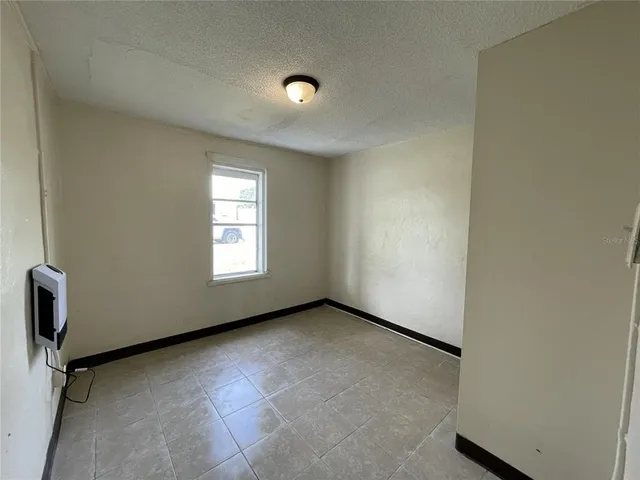 $675 | 242 C Street, Lake Wales, FL 33853