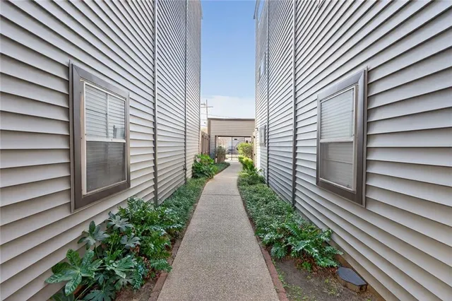 $1,500 | 2301 Edenborn Avenue, Unit 1007, Metairie, LA 70001