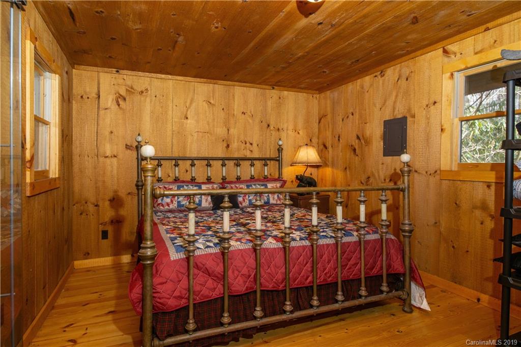 1400 Hicks Road Highlands, NC 28741 - Photo 33 of 35 Gallery Image 33