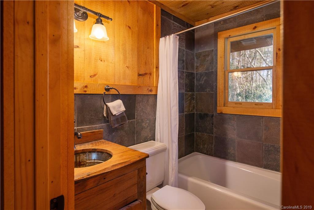 1400 Hicks Road Highlands, NC 28741 - Photo 34 of 35 Gallery Image 34