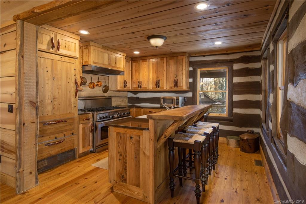 1400 Hicks Road Highlands, NC 28741 - Photo 10 of 35 Gallery Image 10