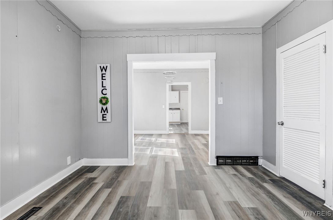 34 Rogers Avenue Buffalo, NY 14211 - Photo 11 of 47