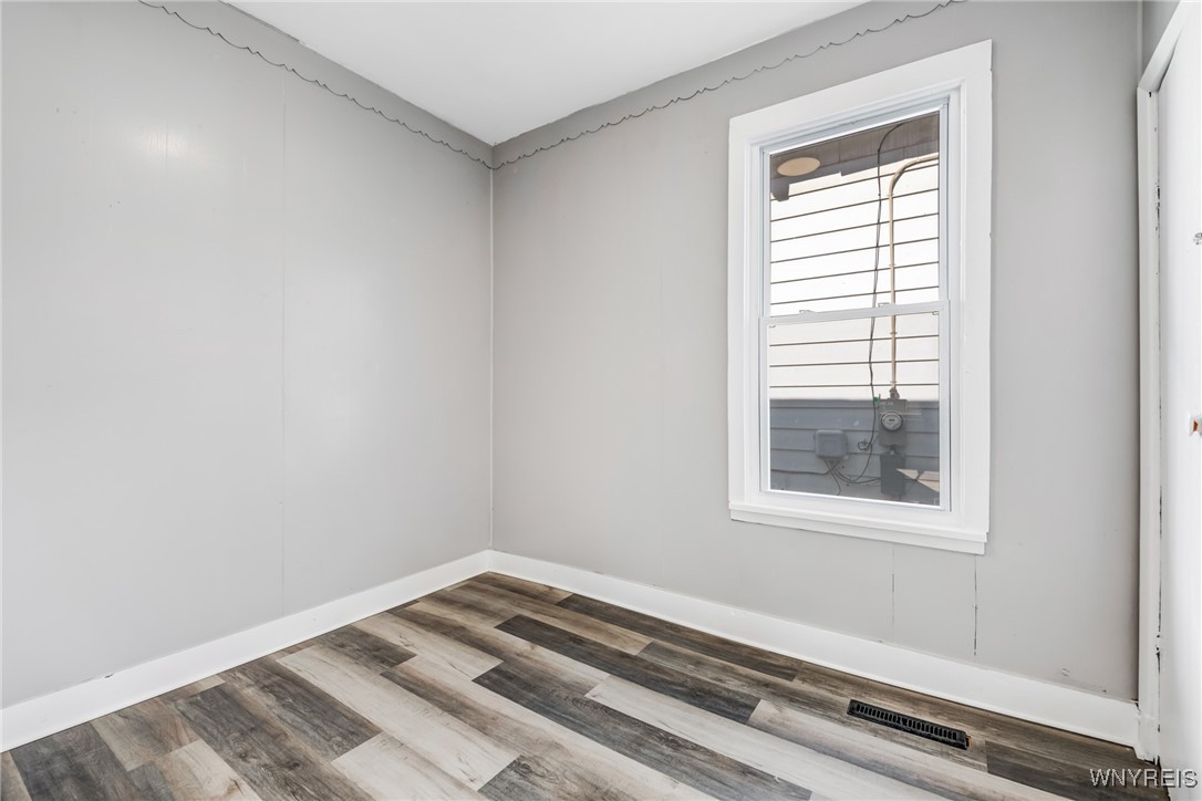 34 Rogers Avenue Buffalo, NY 14211 - Photo 26 of 47