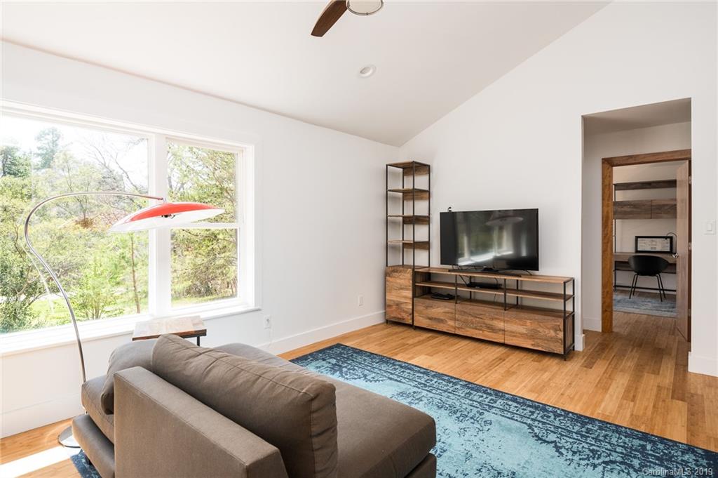 3145 Grey Road Davidson, NC 28036 - Photo 4 of 38 Gallery Image 4