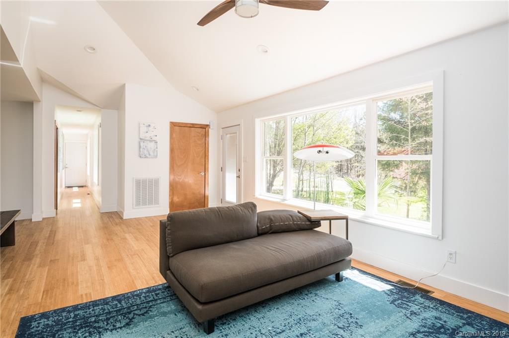 3145 Grey Road Davidson, NC 28036 - Photo 5 of 38 Gallery Image 5