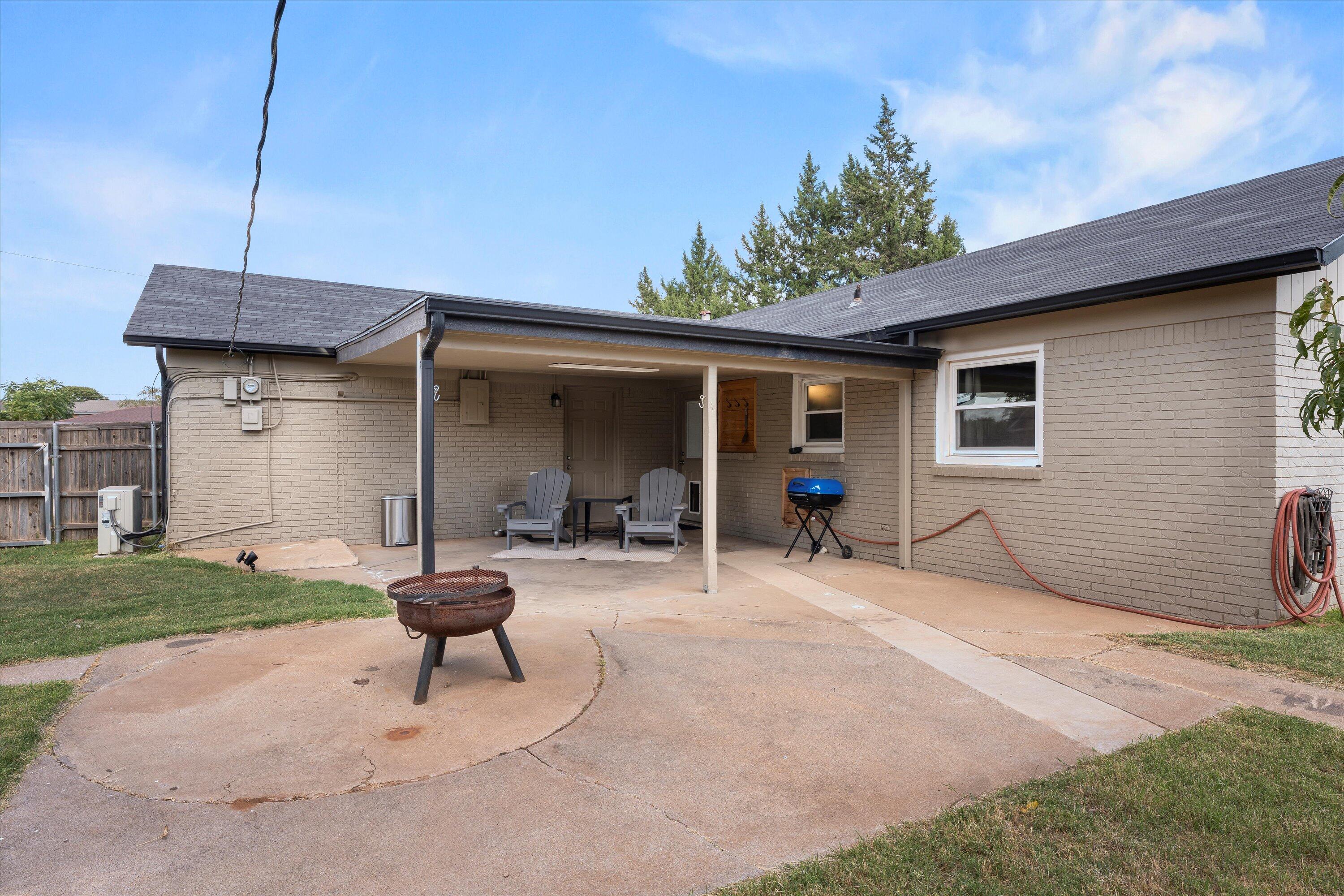 5305 13th Street Lubbock, TX 79416 - Photo 24 of 31 a house view with a sitting space