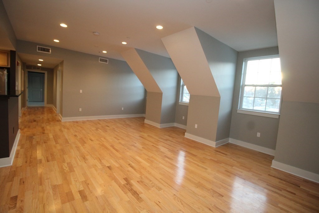 1 Powder Mill Square, Unit 404A Andover, MA 01810 - Photo 13 of 34