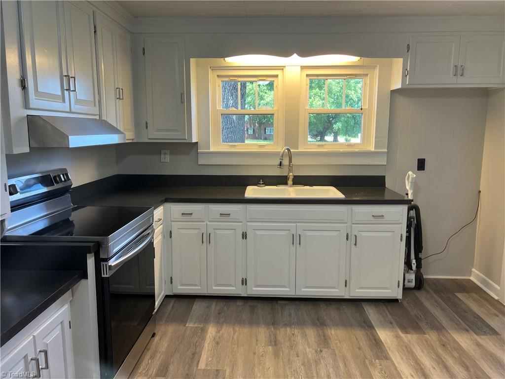 3798 Clingman Road Ronda, NC 28670 - Photo 9 of 23 Kitchen