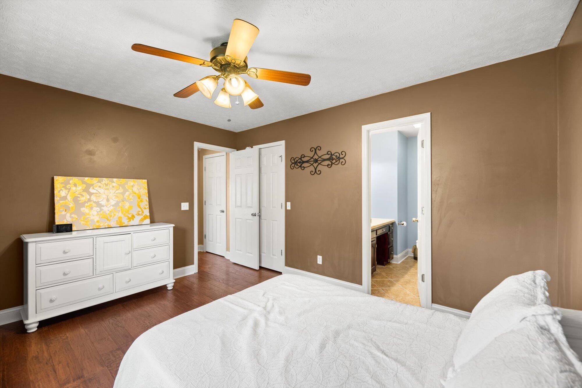 2802 Ridgeview Drive Maryville, TN 37801 - Photo 11 of 24 Master bedroom 2nd view