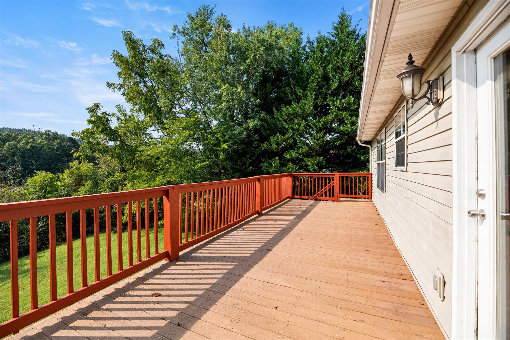 2802 Ridgeview Drive Maryville, TN 37801 - Photo 19 of 24 WOW!