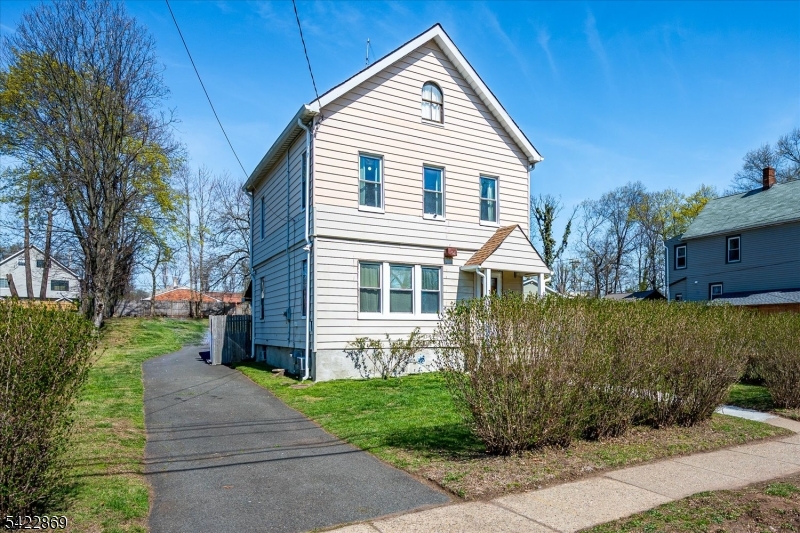 1132 West 3rd Street Plainfield, NJ 07063 - Photo 2 of 32