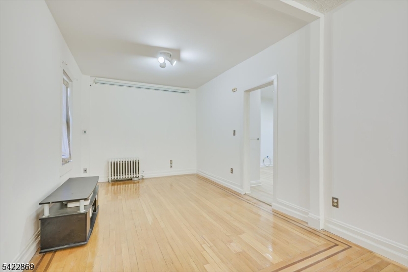 1132 West 3rd Street Plainfield, NJ 07063 - Photo 8 of 32
