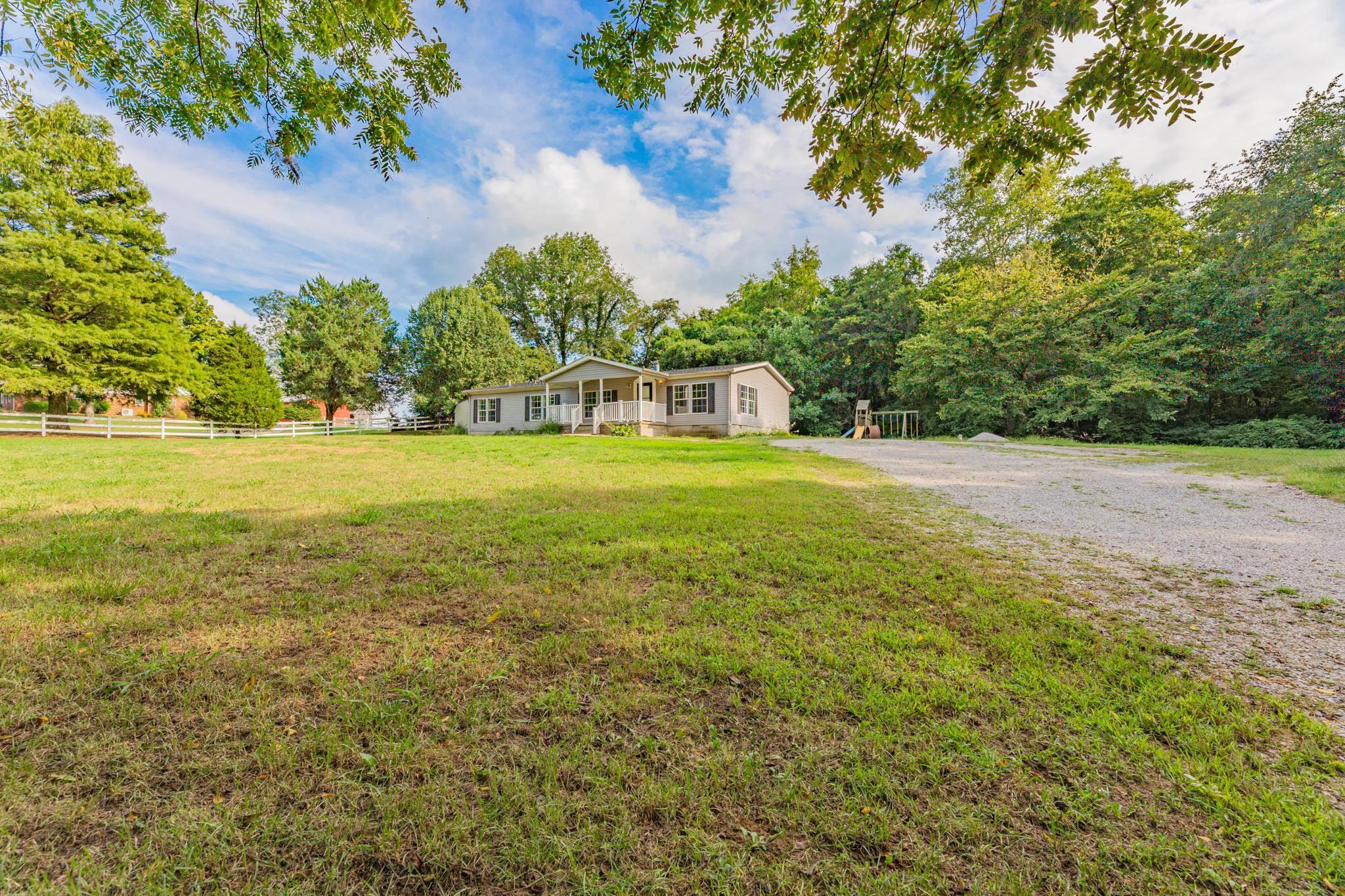1500 Upper Upton Road Mount Vernon, IN 47620 - Photo 3 of 28 Gallery Image 3