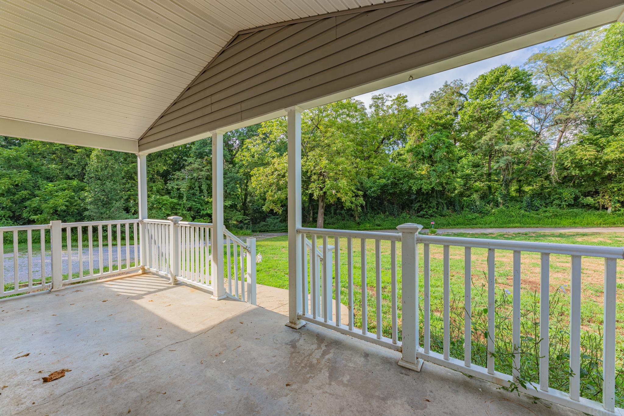1500 Upper Upton Road Mount Vernon, IN 47620 - Photo 4 of 28 Gallery Image 4