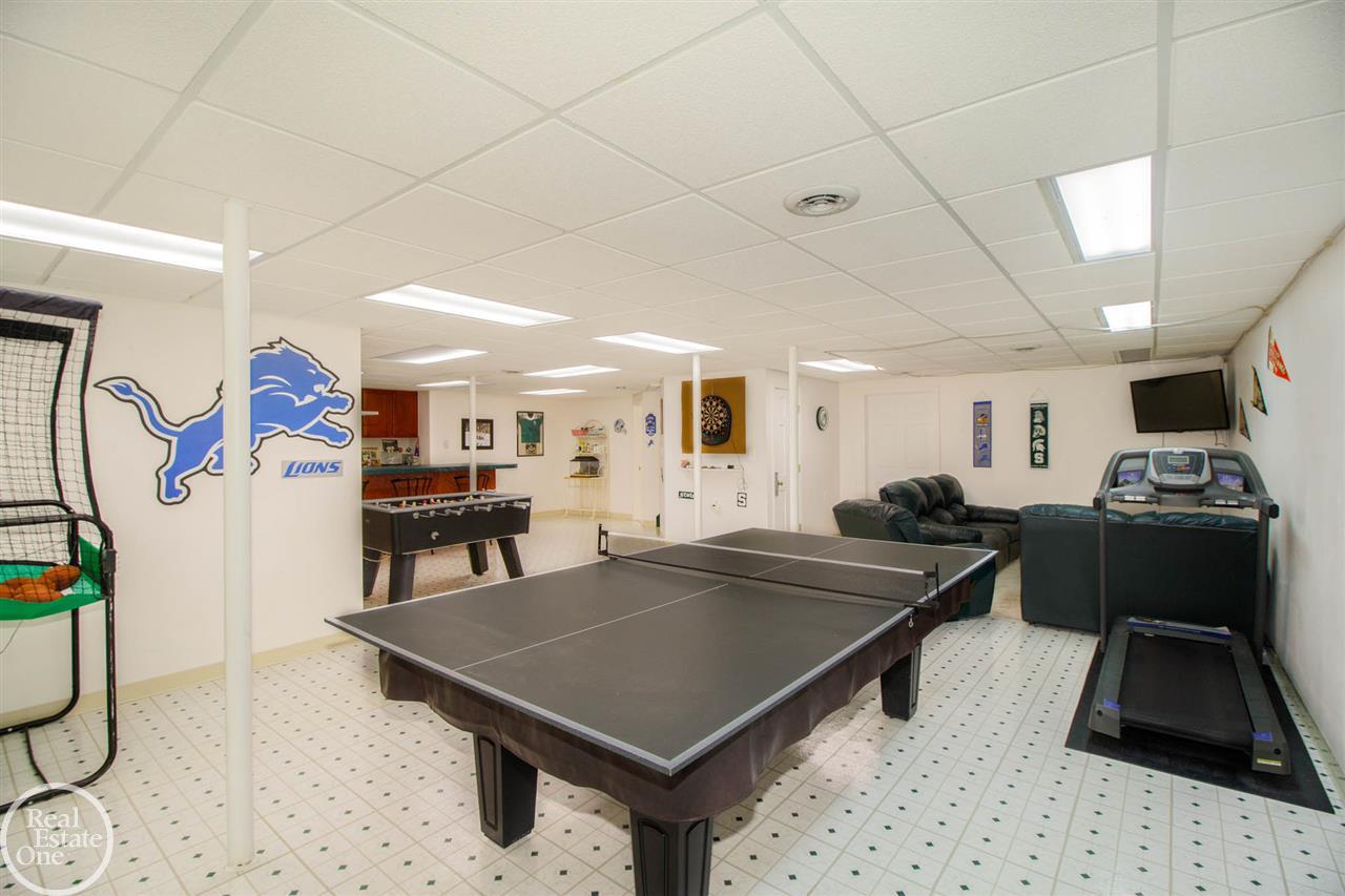 10971 Chicago Road Warren, MI 48093 - Photo 30 of 45