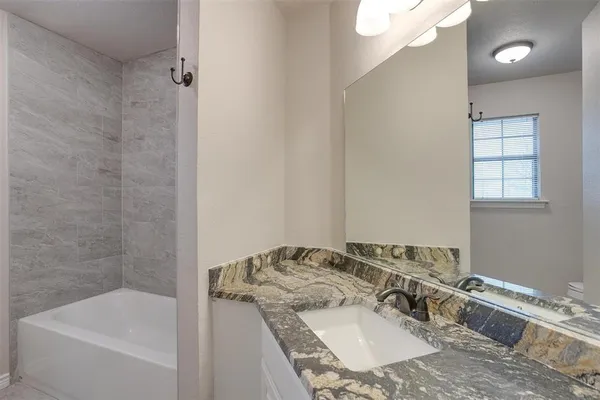 $2,000 | 402 Ranch Road, Granbury, TX 76049