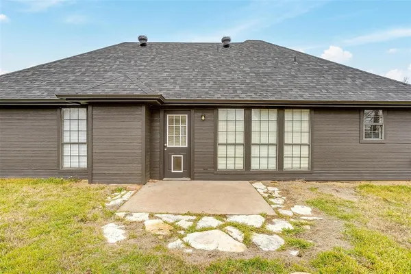 $2,000 | 402 Ranch Road, Granbury, TX 76049