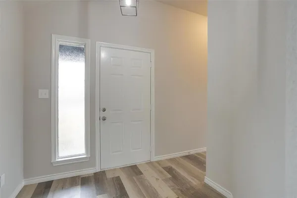 $2,000 | 402 Ranch Road, Granbury, TX 76049