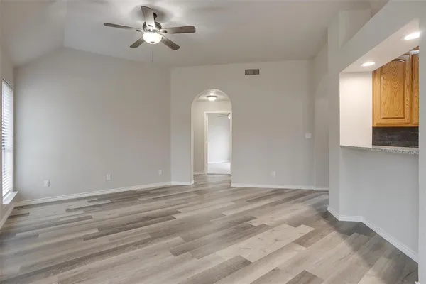 $2,000 | 402 Ranch Road, Granbury, TX 76049