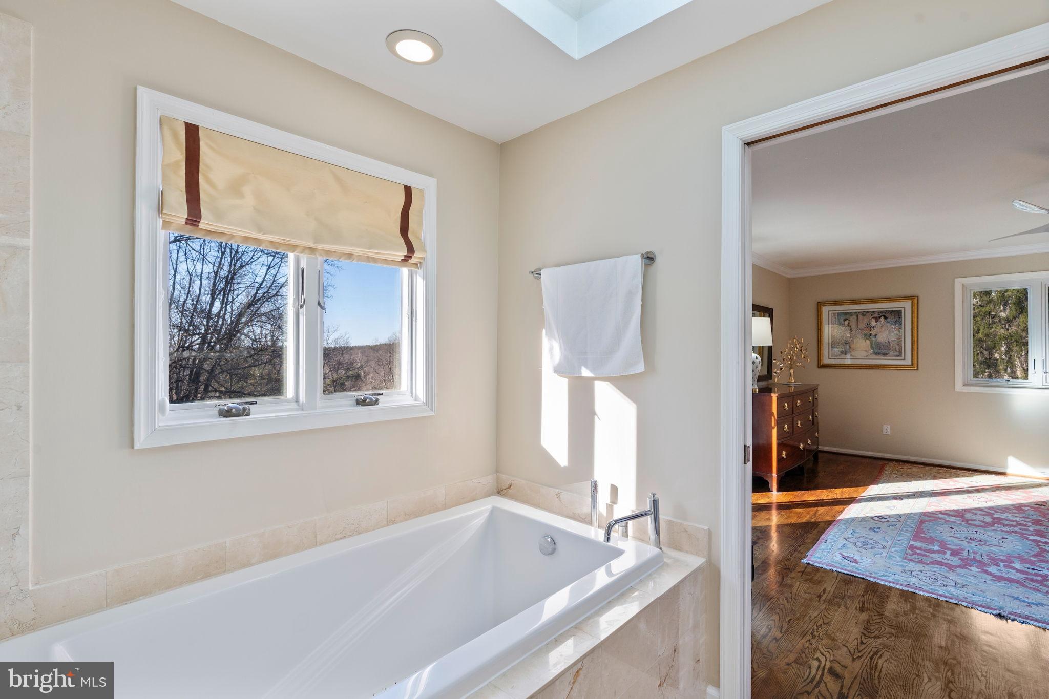 2104 Highland Ridge Drive Phoenix, MD 21131 - Photo 41 of 88 Elevated Bath w/Window