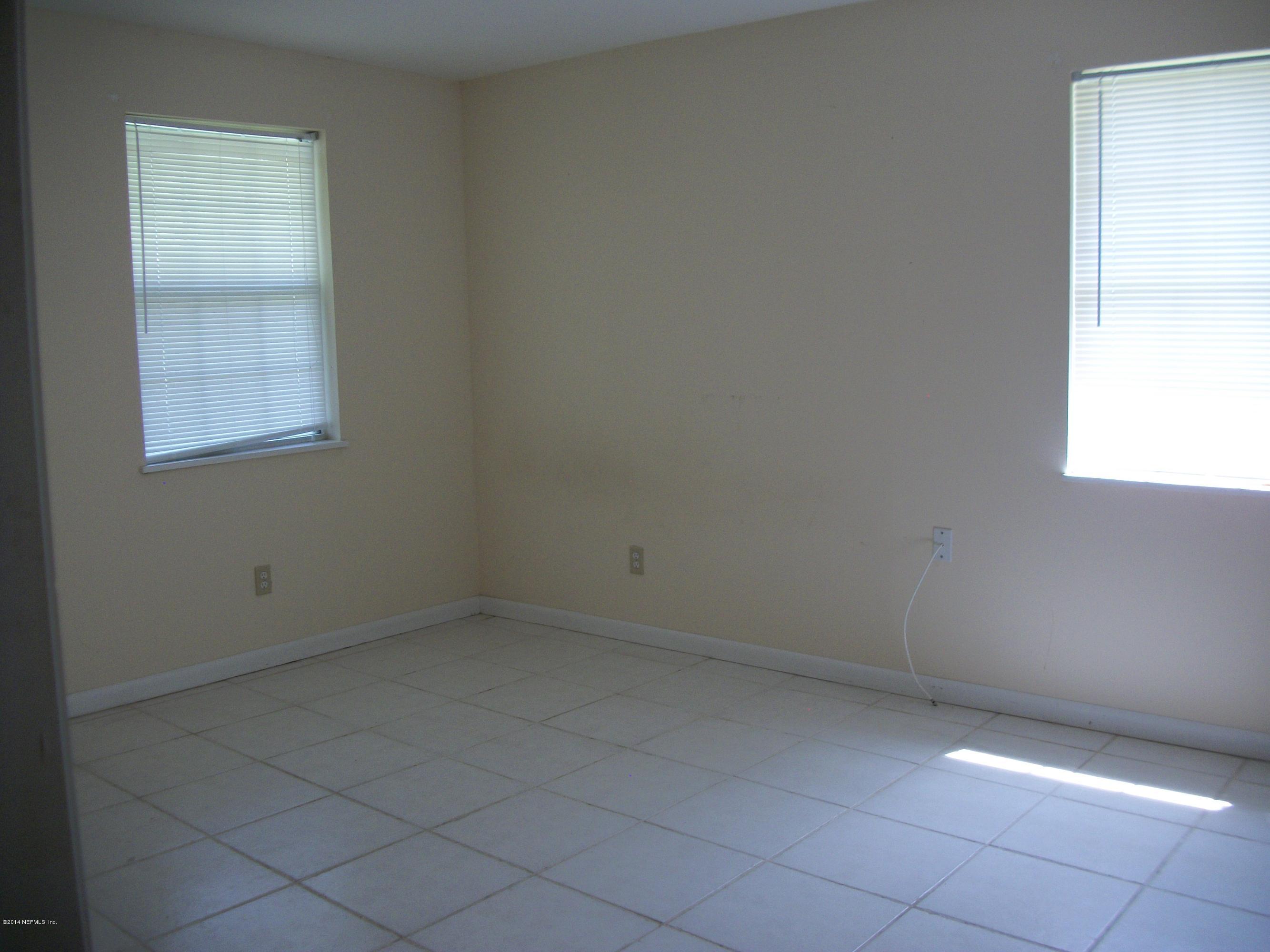 5149 Buckhead Road Middleburg, FL 32068 - Photo 8 of 21 Owner Suite