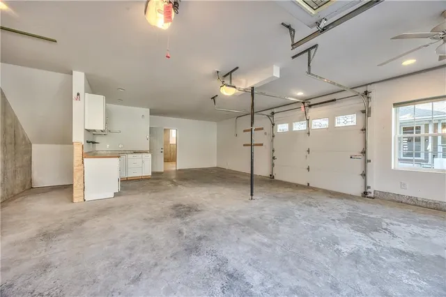 $1,000,000 | 1040 South Wyckford Street, Olathe, KS 66061