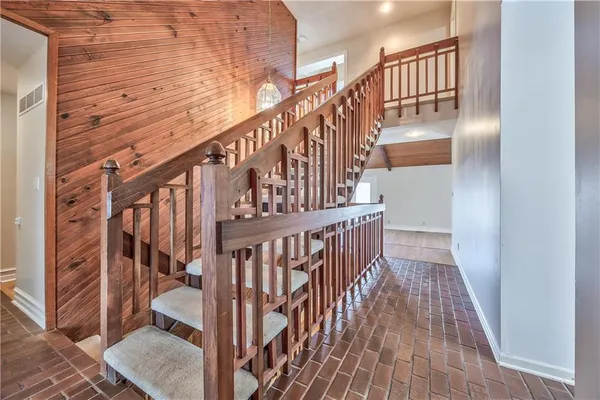 $875,000 | 1040 South Wyckford Street, Olathe, KS 66061