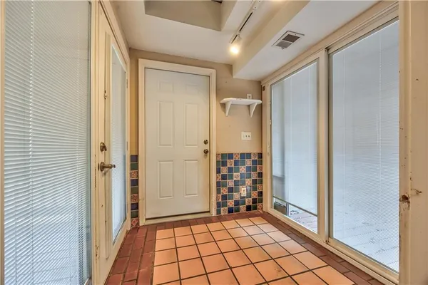 $875,000 | 1040 South Wyckford Street, Olathe, KS 66061