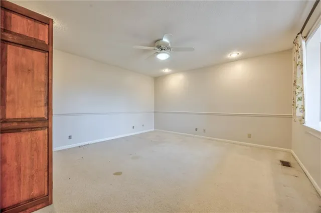 $925,000 | 1040 South Wyckford Street, Olathe, KS 66061