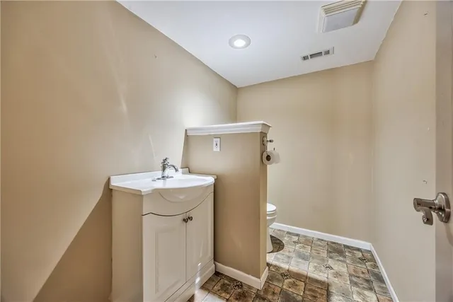 $1,000,000 | 1040 South Wyckford Street, Olathe, KS 66061