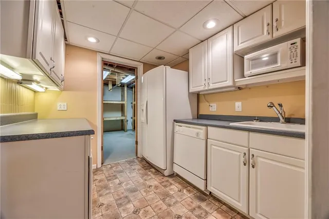 $1,000,000 | 1040 South Wyckford Street, Olathe, KS 66061