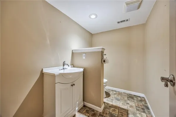 $875,000 | 1040 South Wyckford Street, Olathe, KS 66061