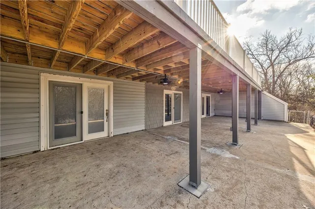 $1,000,000 | 1040 South Wyckford Street, Olathe, KS 66061