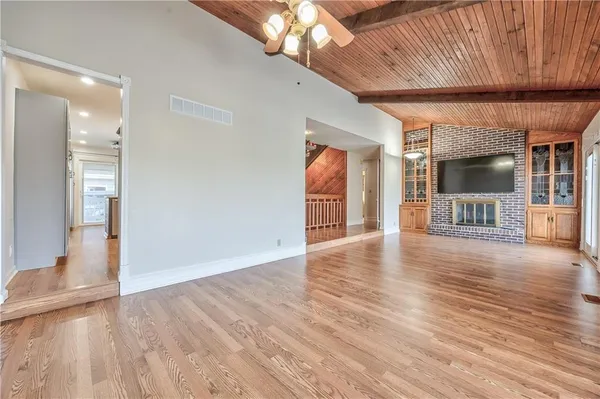 $875,000 | 1040 South Wyckford Street, Olathe, KS 66061