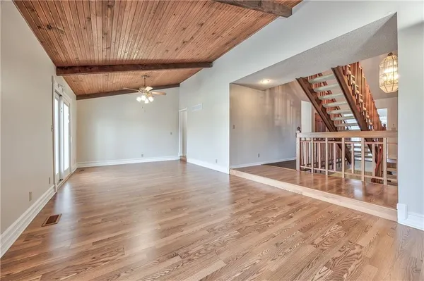 $875,000 | 1040 South Wyckford Street, Olathe, KS 66061