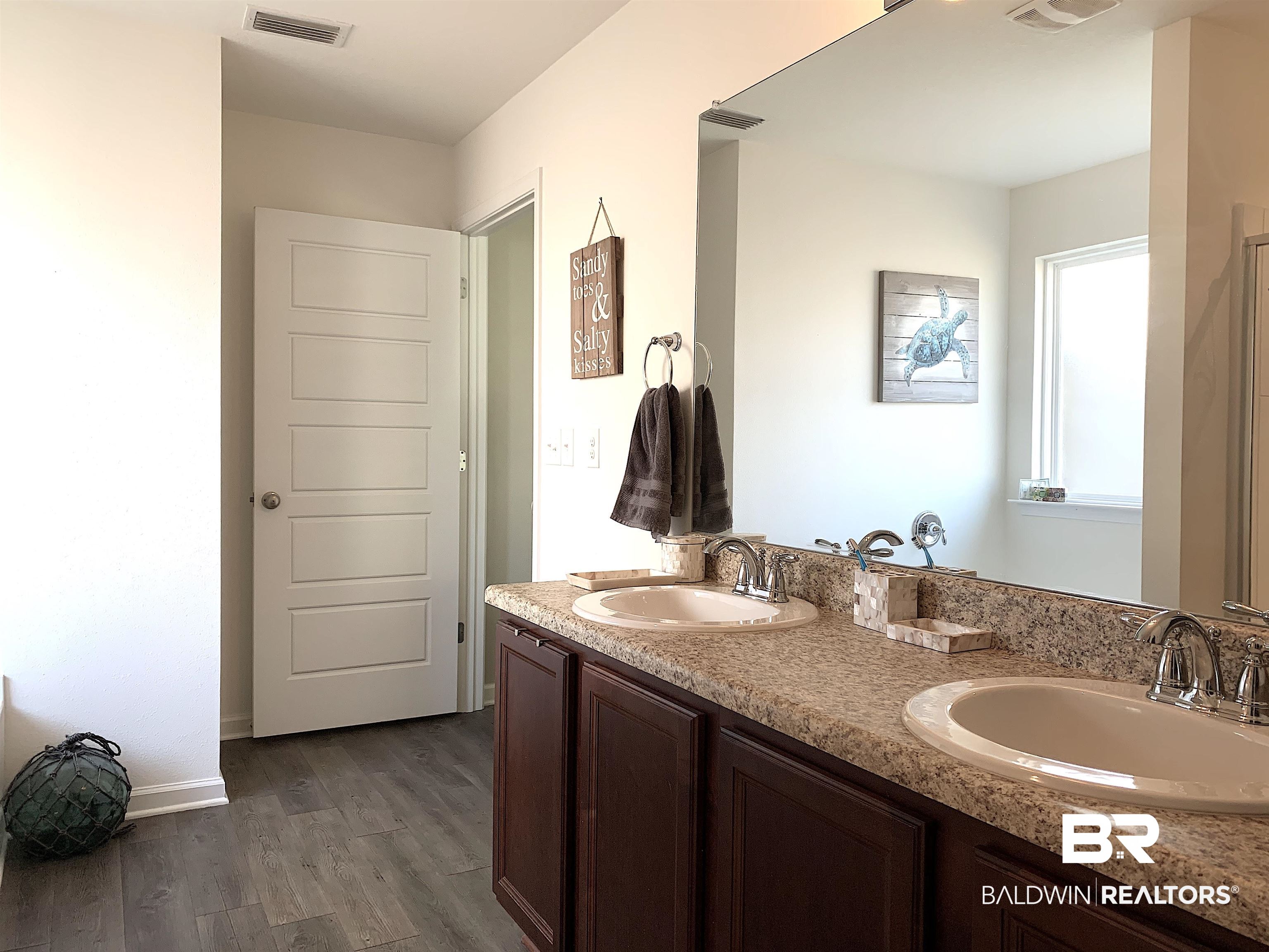 12092 Chaucer Avenue Daphne, AL 36526 - Photo 16 of 27 Master Bath 1
