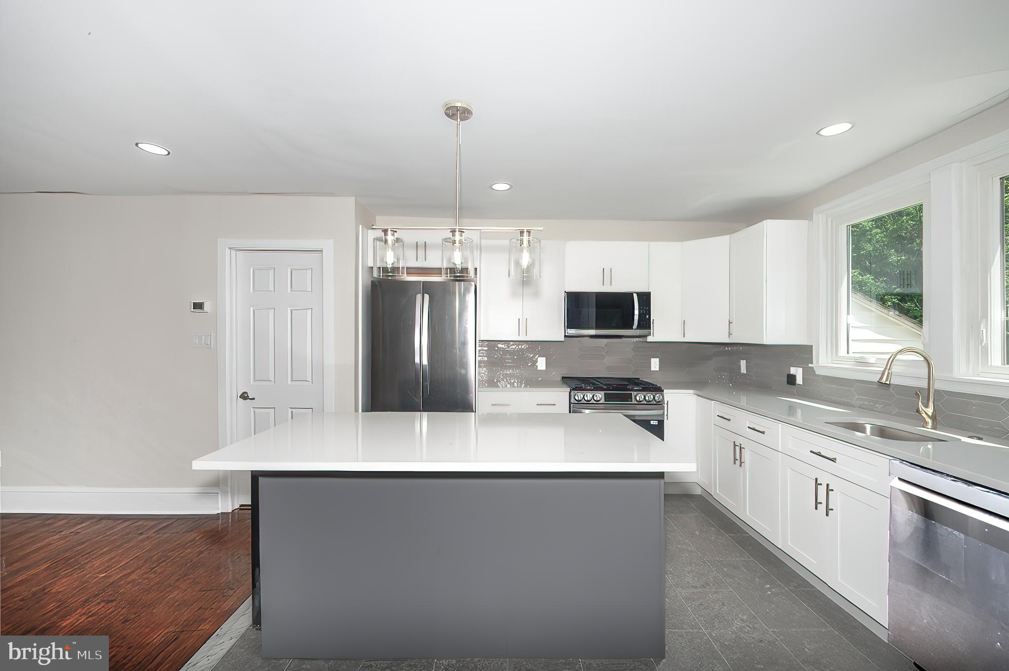 440 St Davids Avenue Wayne, PA 19087 - Photo 6 of 20