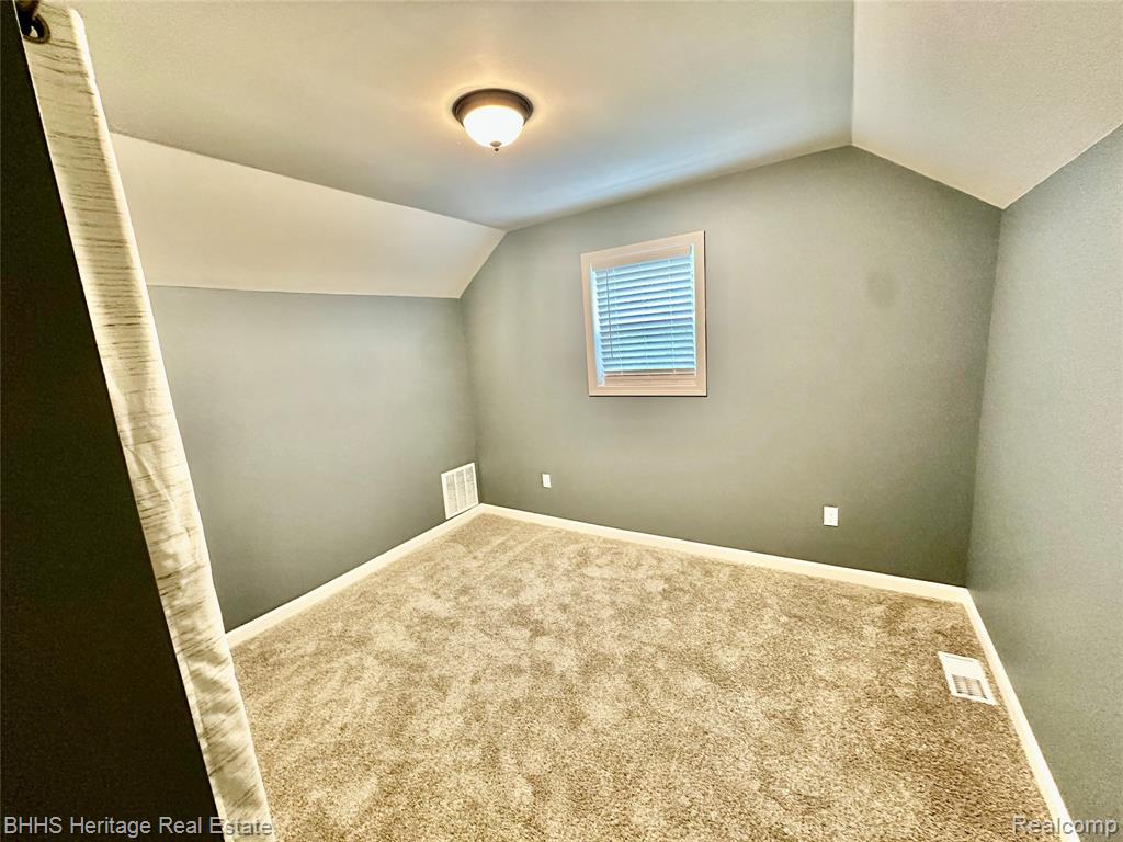 5435 Byron Road Howell, MI 48855 - Photo 16 of 30