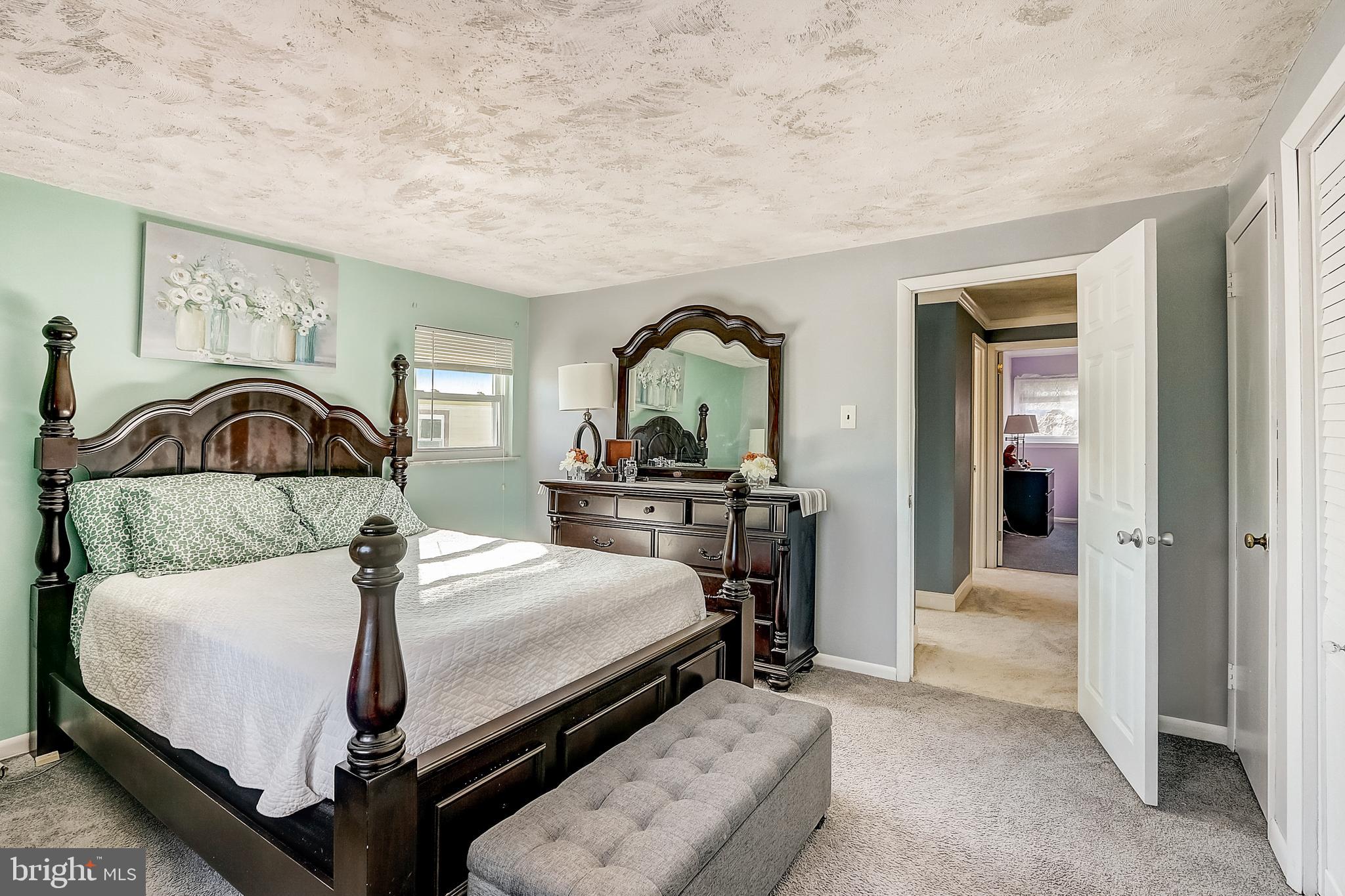 2818 Shelly Road Philadelphia, PA 19152 - Photo 12 of 29 Gallery Image 12