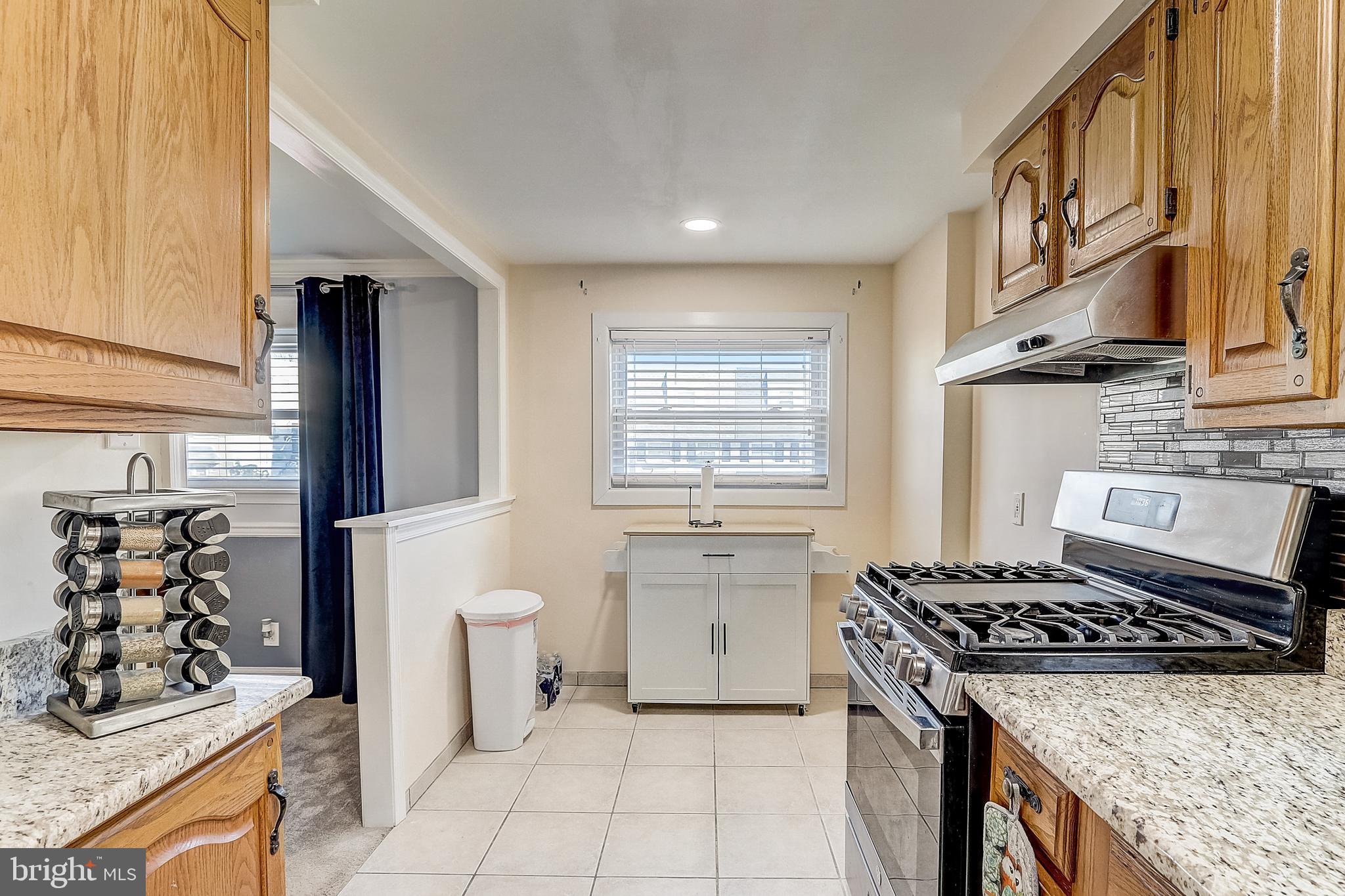 2818 Shelly Road Philadelphia, PA 19152 - Photo 10 of 29 Gallery Image 10