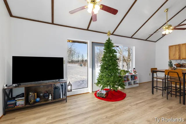 $299,900 | 1067 Somers Road, Lyons, MI 48851