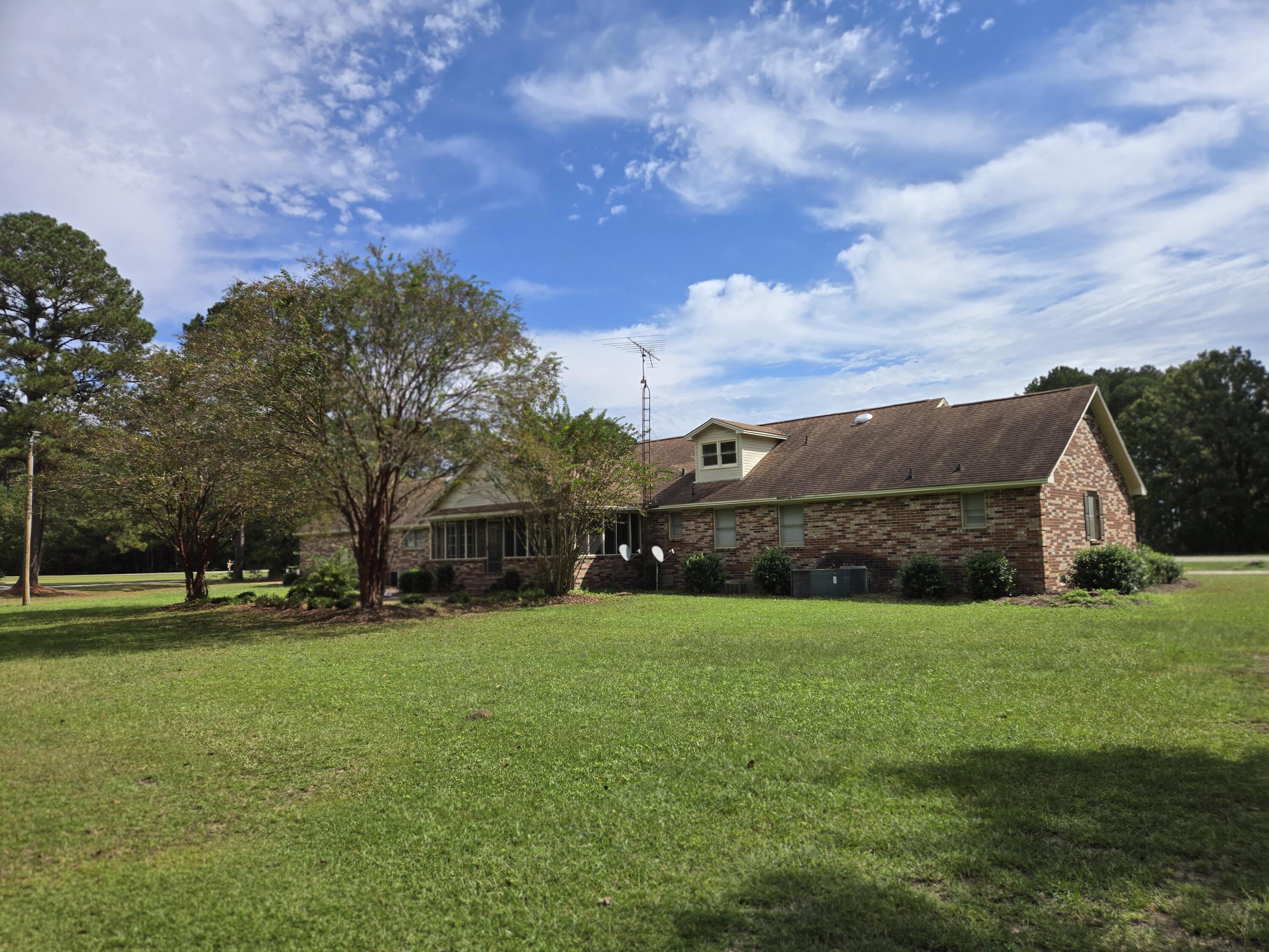 224 Country Club Boulevard St. George, SC 29477 - Photo 3 of 19 CC Back of home